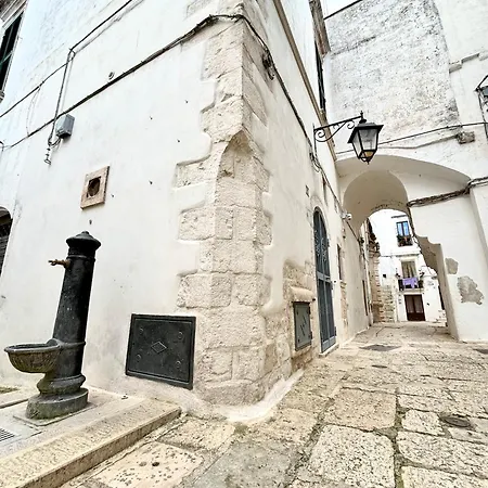 Casa Iuseri 치스테르니노